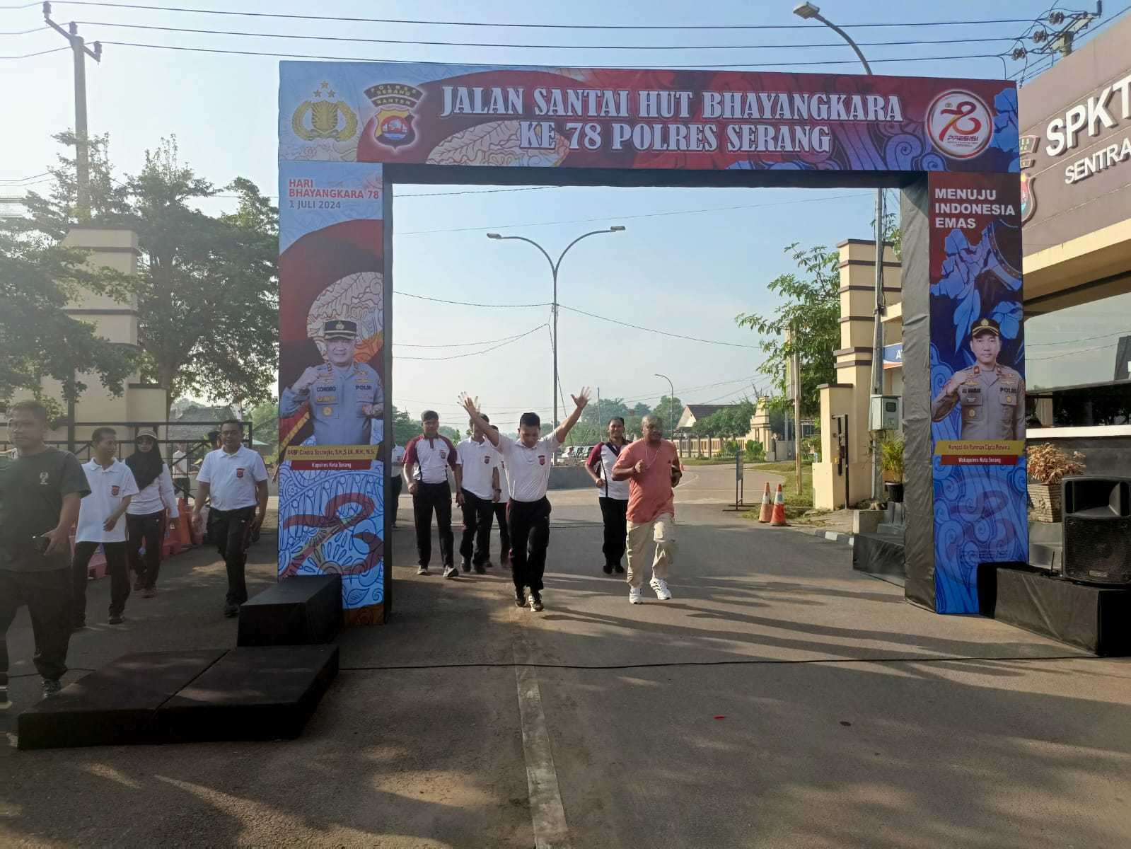 e2da1556189586ade2da1556189586ad68a27b1b-d287-4c3b-b10f-51d5bace0dc1