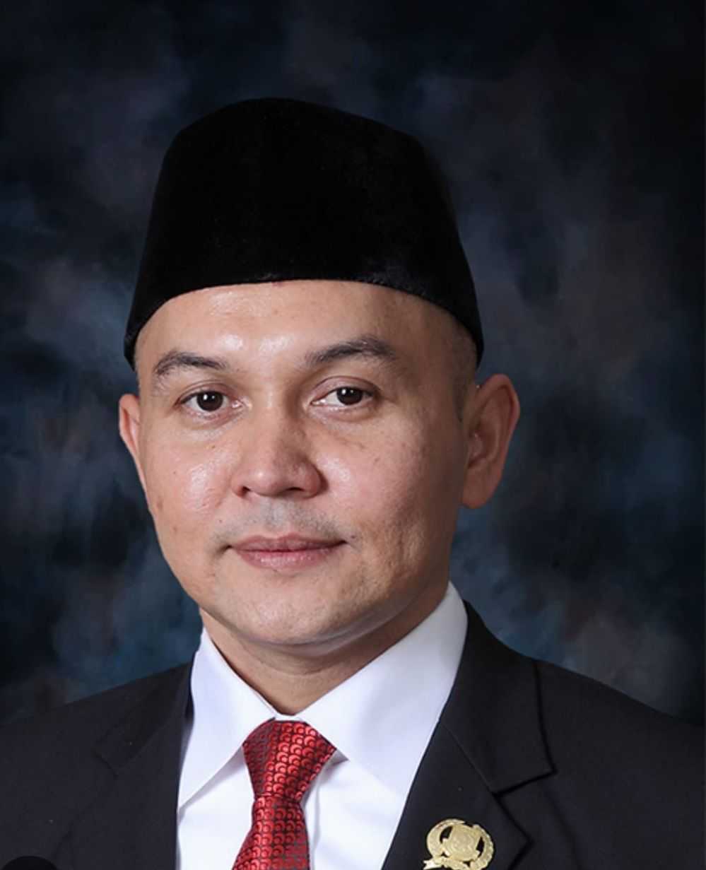 14cc8f7f53a04c3c14cc8f7f53a04c3cfcc64aff-0185-4f57-a3a4-6d4c583f0326