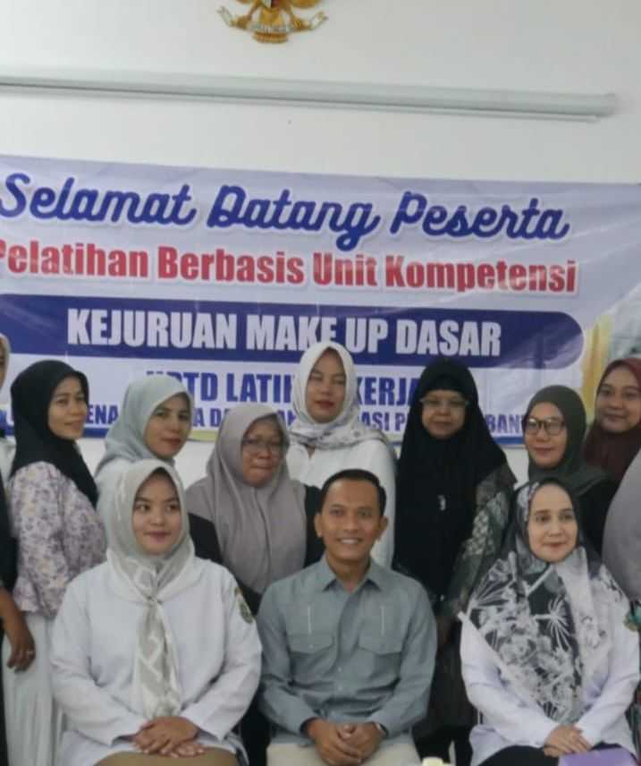 7d1bf0cb432aff117d1bf0cb432aff11df297f44-3e84-4b43-aa7f-b42bbb208219
