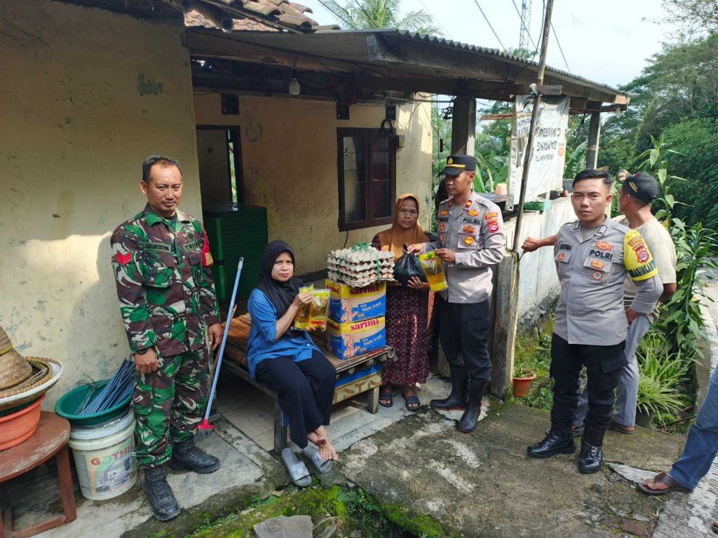 011c5d323cd1076c011c5d323cd1076c7f9dadfc-01c9-4d48-8999-acf3ec1a894c