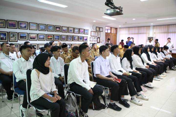 06f61f331485bb5606f61f331485bb5665e5d6e3-d351-4a76-b681-ac6a33af5d2e