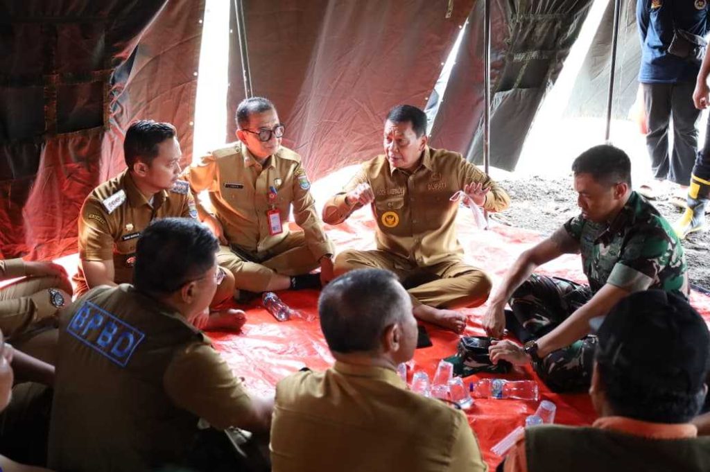 4d8aaf500c562ead4d8aaf500c562eadda413181-bb81-4d2a-b0d1-fab57a994e59