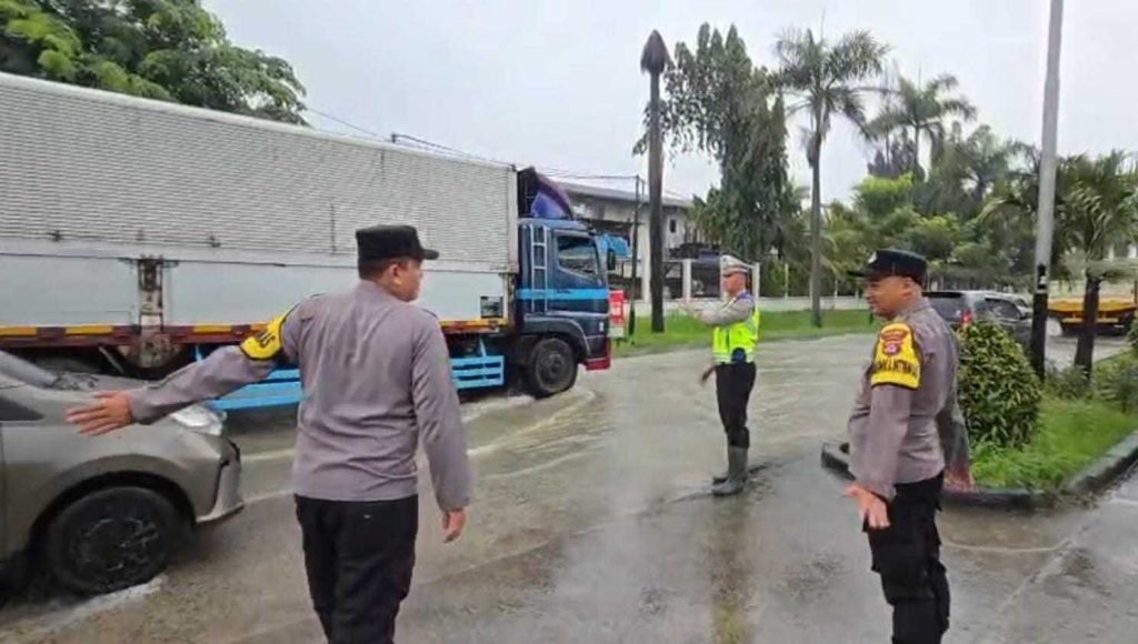 ce98d2779f03ae8b8e5e2e9fa4c329f9727e12d3-e4b8-4a12-80d4-d896083776e2