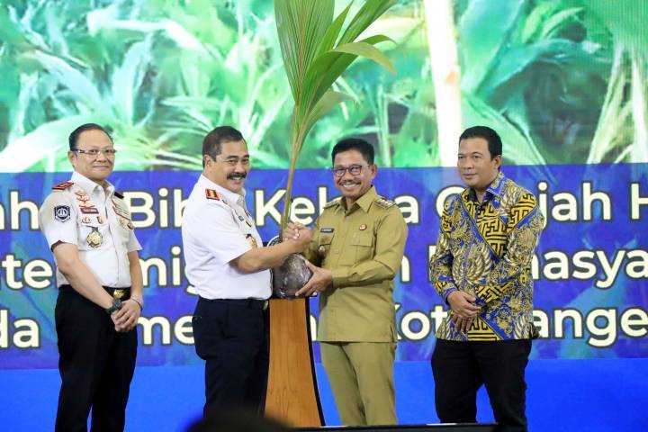 e7873f66d9cb4a41e7873f66d9cb4a41cee1cbb0-5617-4417-81f7-410d0972a0c0