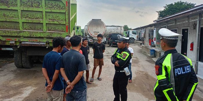 0b470b4a72d3c4280b470b4a72d3c428143453e3-e9fb-4d47-9cf3-d91017d40457