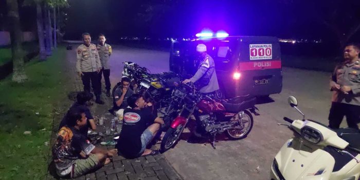 6e15a40569e26ea96e15a40569e26ea9beee6d9f-60d0-4381-a9e6-82f954226f46