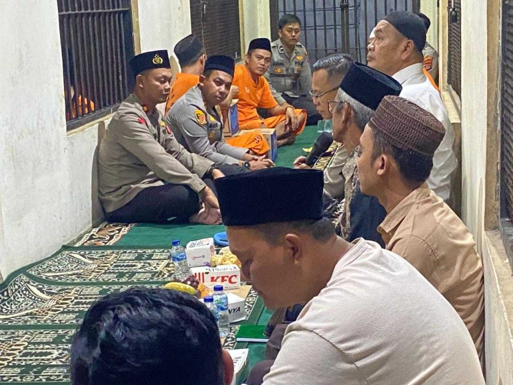 ade0ed500631b02aade0ed500631b02a6ce2ff70-95b0-4528-9300-504bc23baba4