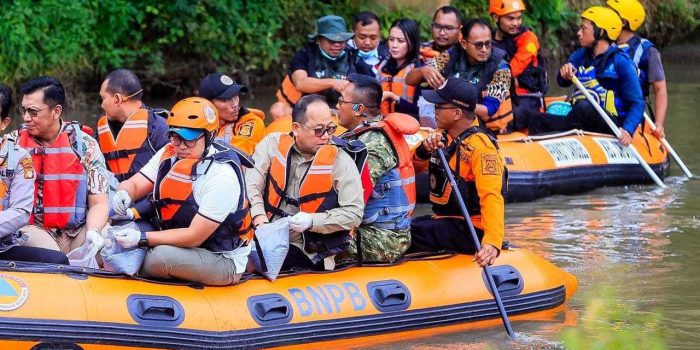 d84317af8af85920d84317af8af8592040615cdf-fc0e-466b-a381-5bdc7e5af001