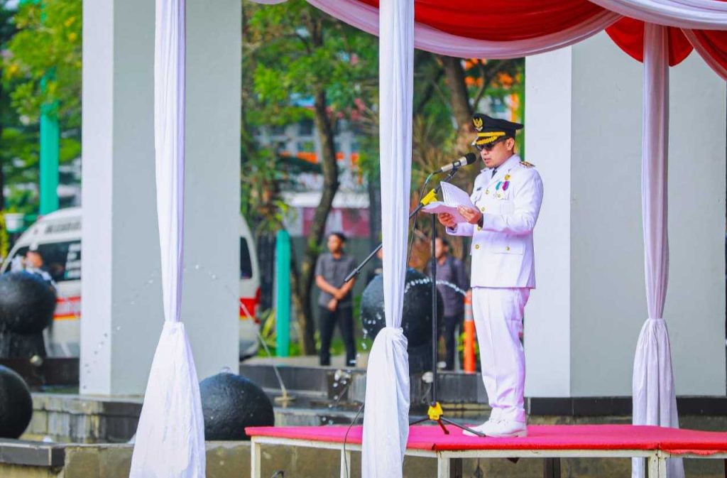 127b2d0adeb99ea8127b2d0adeb99ea8f7be2842-0e63-40c7-b3c2-89eb56c85bf0