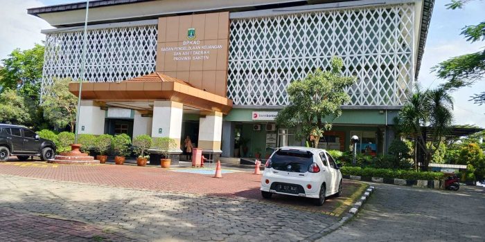 1994b656e21a19011994b656e21a1901ab9c4d7a-553a-4b73-9d77-7e28d6ebb4c2