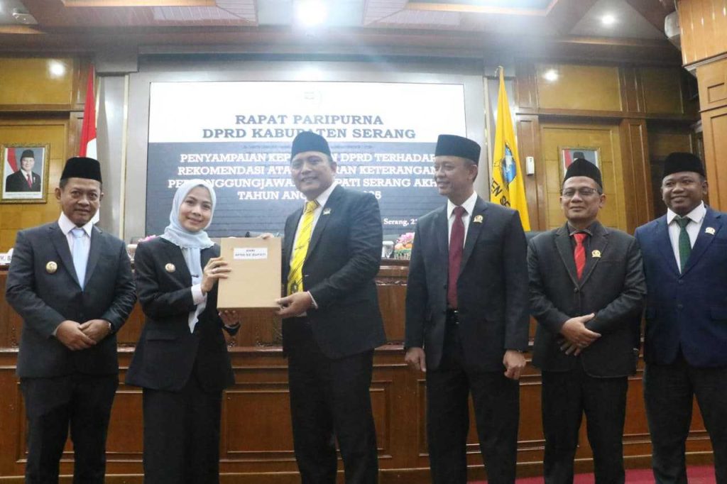 21a234f9aa6f56d321a234f9aa6f56d33f4fd9b4-c352-4a8a-86bb-d5816018b22e