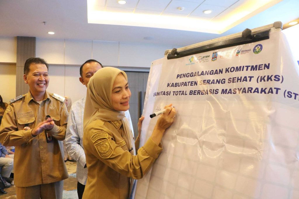 35aef412c6091fdf35aef412c6091fdf11f0c828-a78a-4dd1-a160-ae49552d1fb4