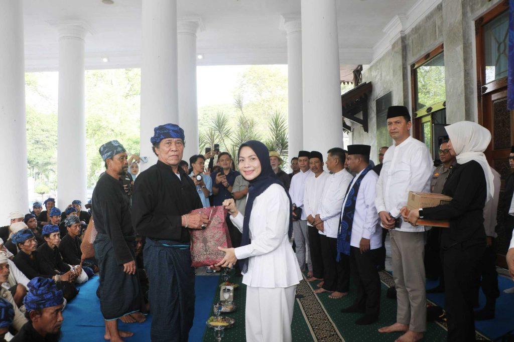 49387c26cbc79a2fb7bedb17a786623fc0d94f06-f095-4ae1-9300-3d729a8d01b6